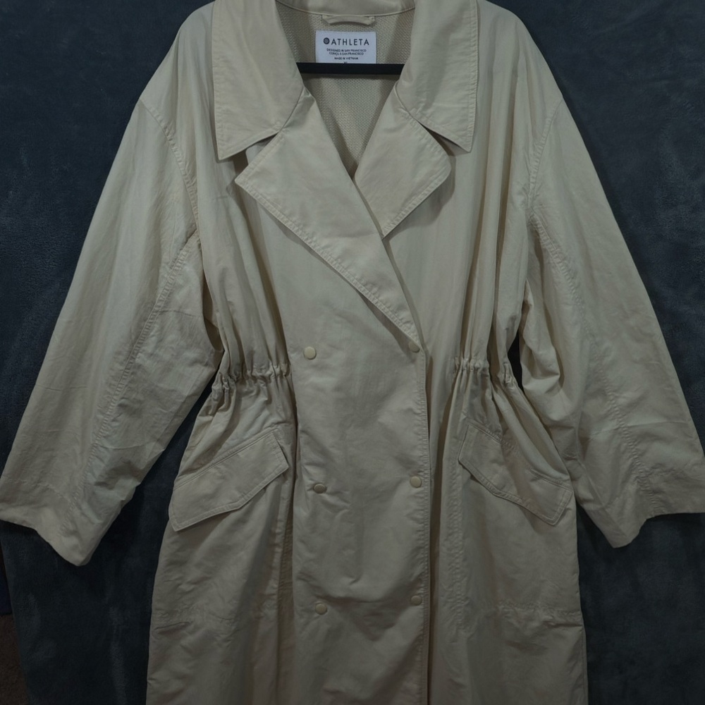 Athleta Luna Trench Coat Soft Beige
Size XL
Pre-Owned • Athleta